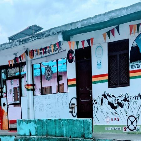 Spot On Hotel Moon Cafe And Homestay Chopta Екстериор снимка